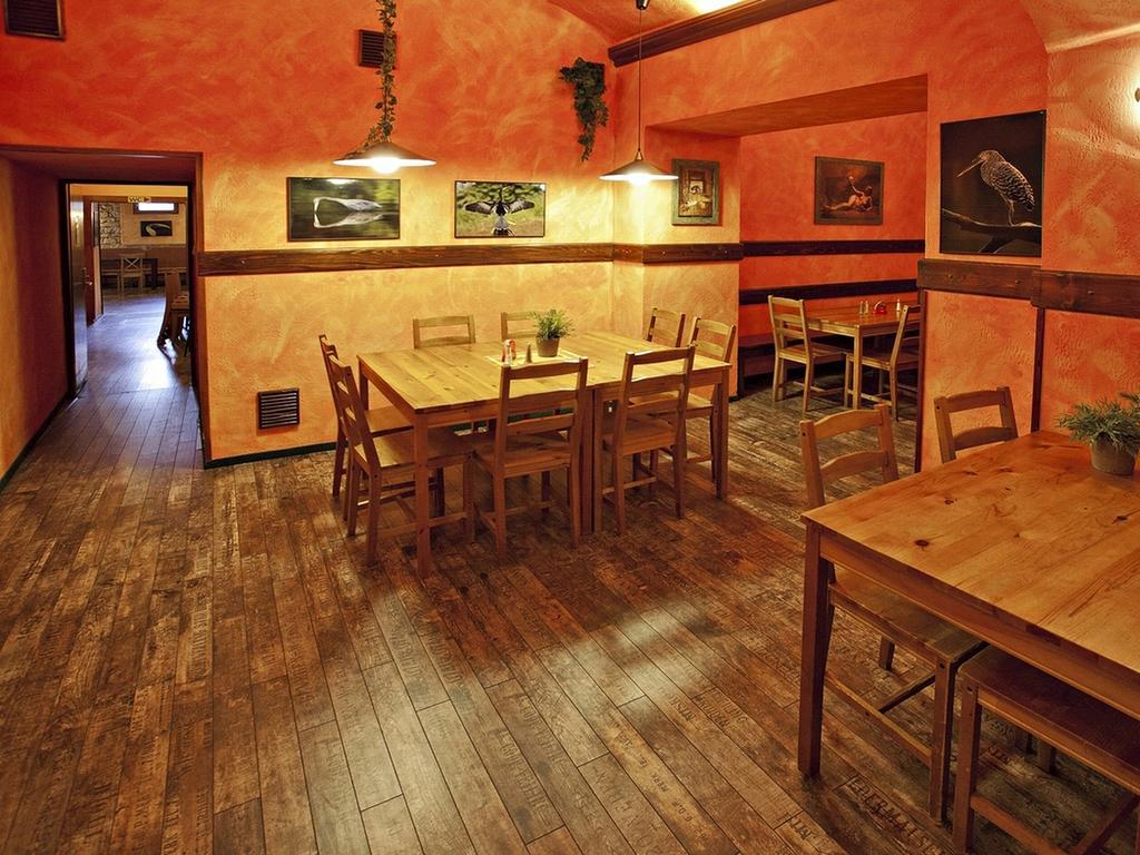 A Plus Hotel & Hostel Прага Екстериор снимка