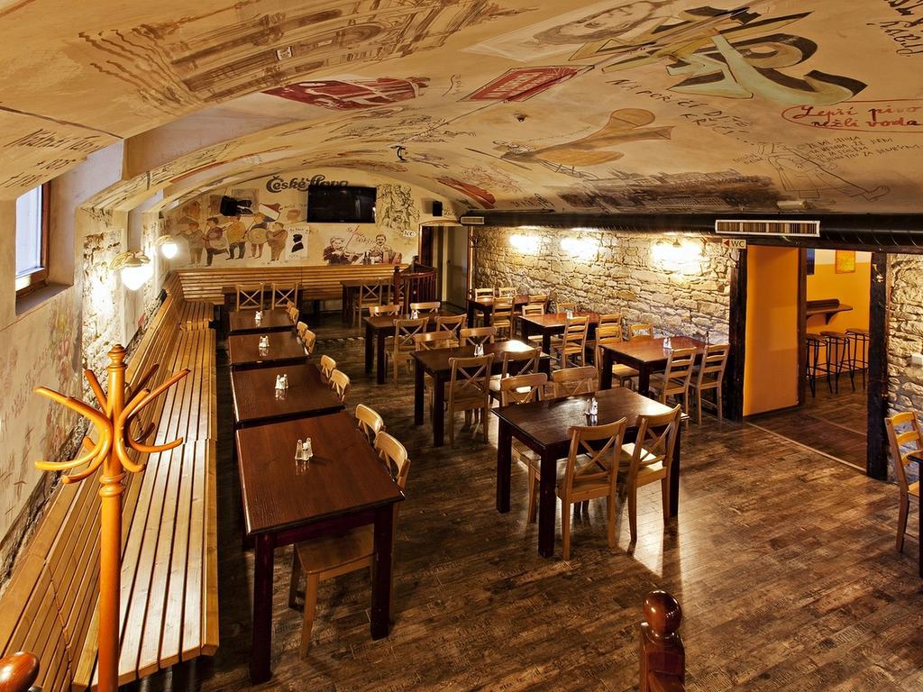 A Plus Hotel & Hostel Прага Екстериор снимка